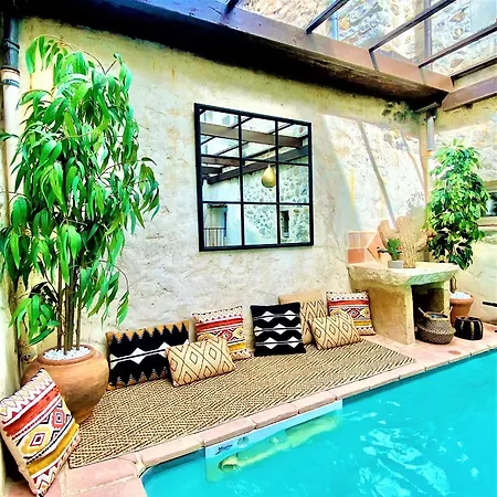 Holiday home De Groupe 9ch Ou 3 Independants De 3ch - Patio Et Piscine Interieure Chauffee Toute L'annee Vallon-Pont-d'Arc