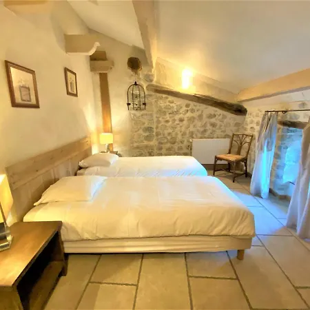 Holiday home De Groupe 9ch Ou 3 Independants De 3ch - Patio Et Piscine Interieure Chauffee Toute L'annee Vallon-Pont-d'Arc