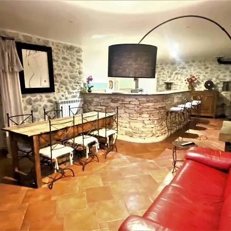 Holiday home De Groupe 9ch Ou 3 Independants De 3ch - Patio Et Piscine Interieure Chauffee Toute L'annee Vallon-Pont-d'Arc