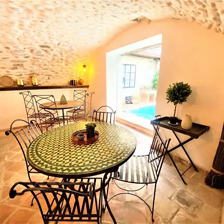 De Groupe 9ch Ou 3 Independants De 3ch - Patio Et Piscine Interieure Chauffee Toute L'annee *