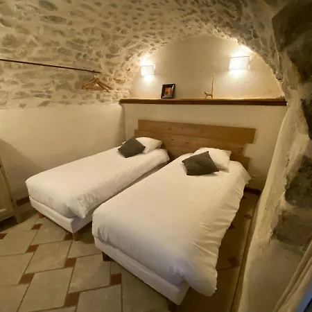 De Groupe 9ch Ou 3 Independants De 3ch - Patio Et Piscine Interieure Chauffee Toute L'annee *