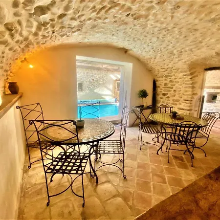 De Groupe 9ch Ou 3 Independants De 3ch - Patio Et Piscine Interieure Chauffee Toute L'annee Holiday home *